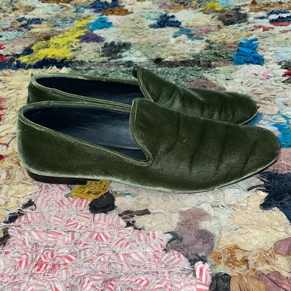 Vince Green Velvet Loafer 8 - Picture 6 of 6